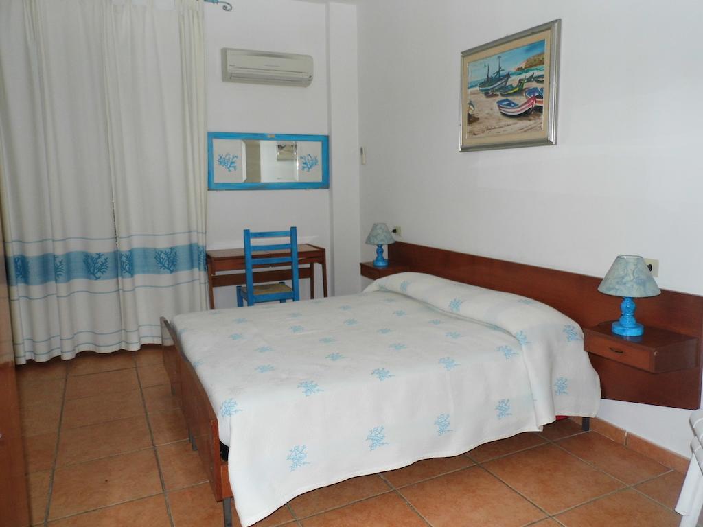 Lina Hotel Stintino Quarto foto